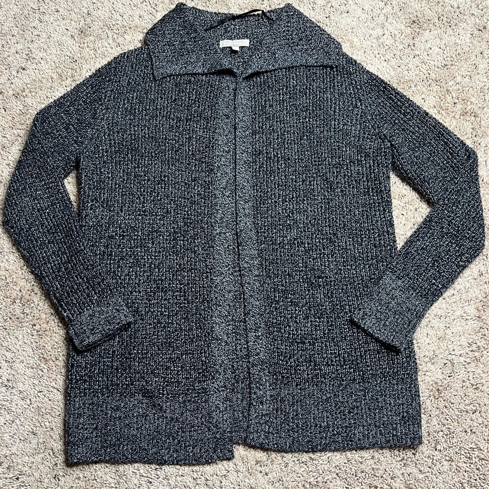 Banana Republic Cardigan Sweater- M​